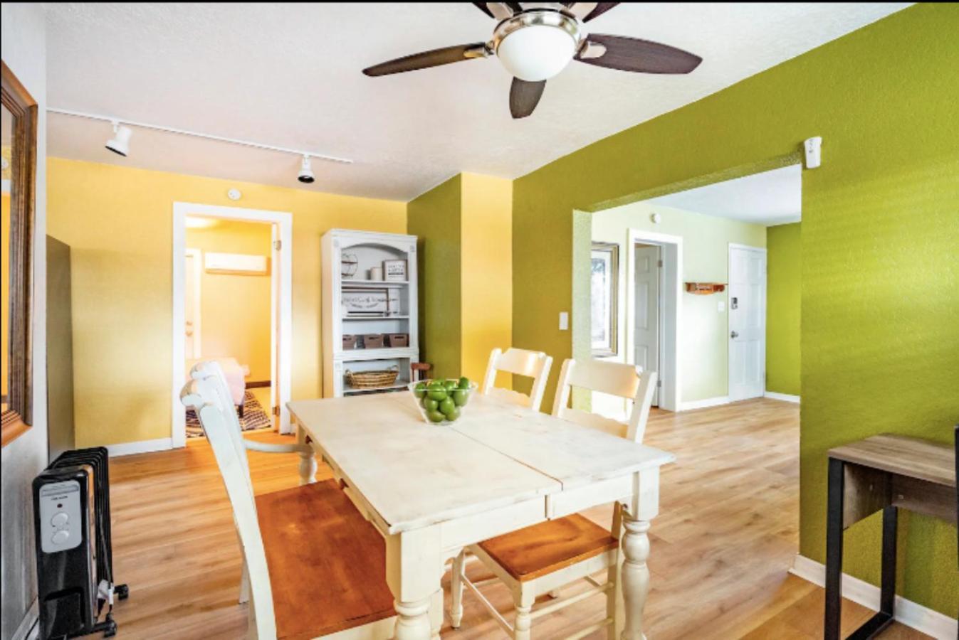 3-Bed Bungalow Walk To Historic Downtown 산퍼드 외부 사진