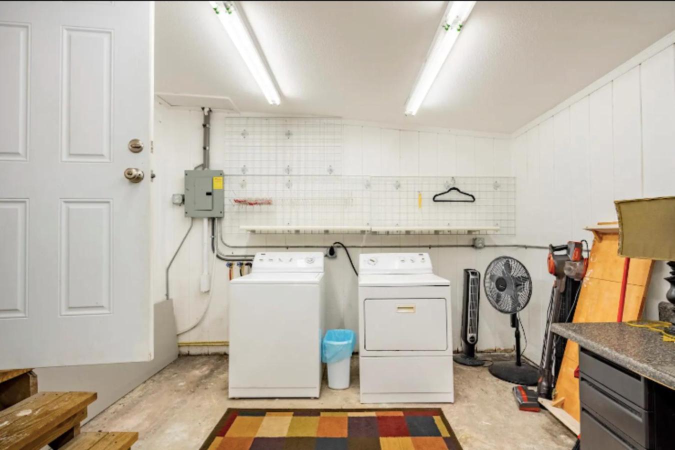 3-Bed Bungalow Walk To Historic Downtown 산퍼드 외부 사진